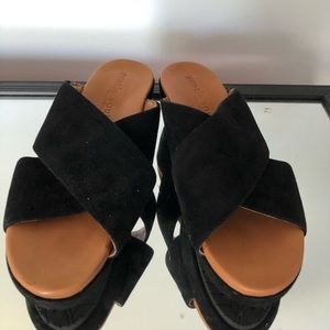 Gentle souls wedges!